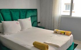 Appartement Dans Une Residence Fermee